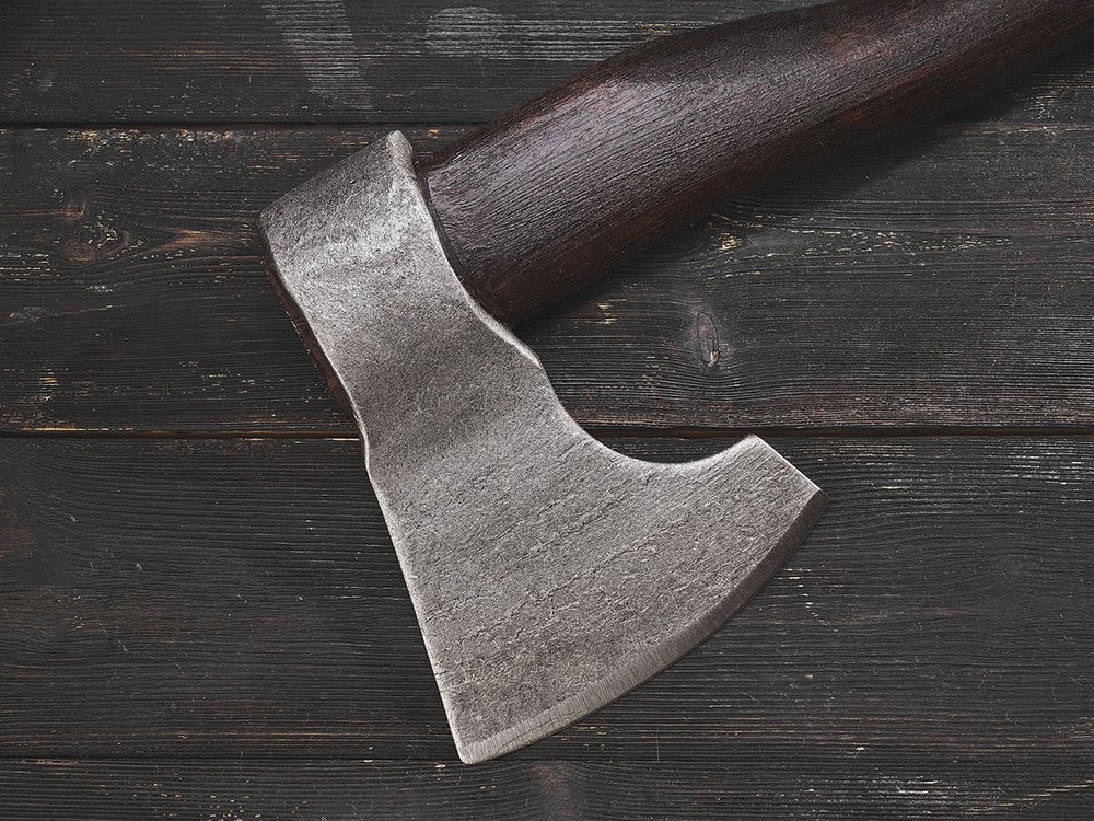 Топор "Дорожный", рукоять комель берёзы (морилка)