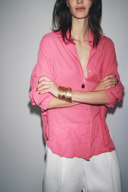 ZARA РУБАШКА ИЗ ЖАТОЙ ТКАНИ С ПУГОВИЦАМИ — ZW COLLECTION, ЦВЕТ ФУКСИИ