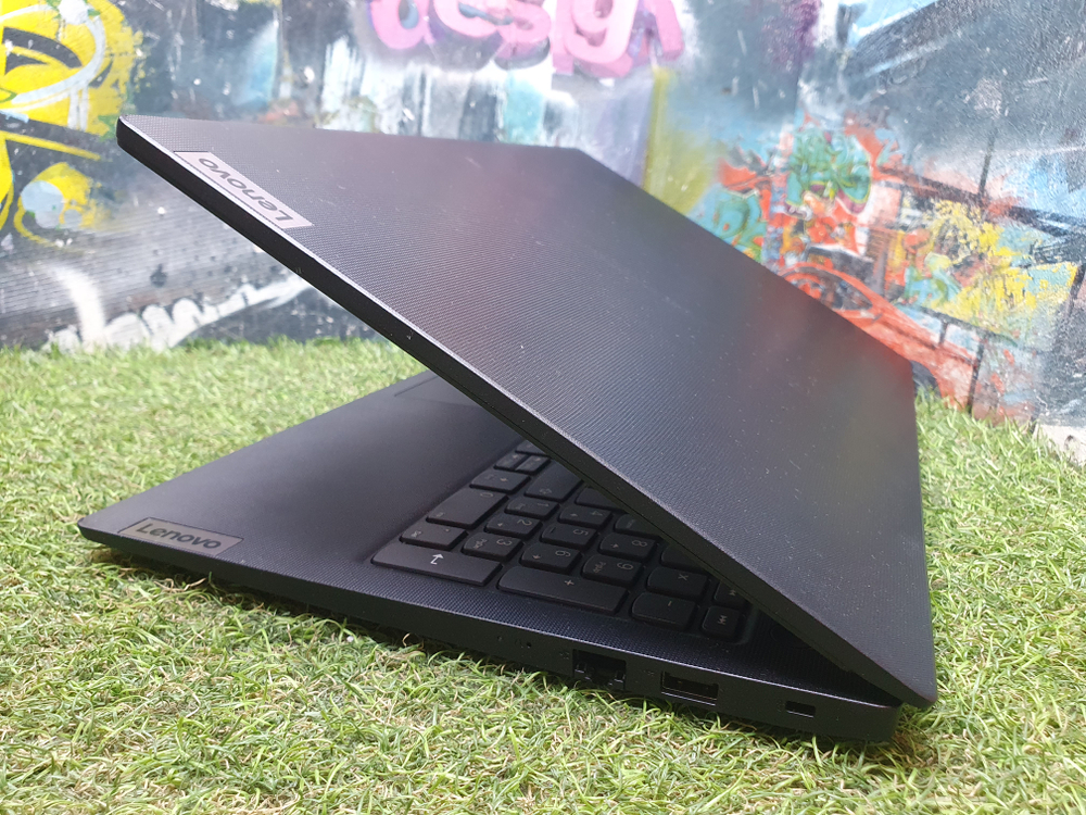 Ноутбук Lenovo i3-12/8Gb/FHD/V15 G3 IAP 82TT000PRU