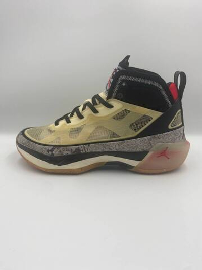 Nike Air Jordan 37 futbasket.ru