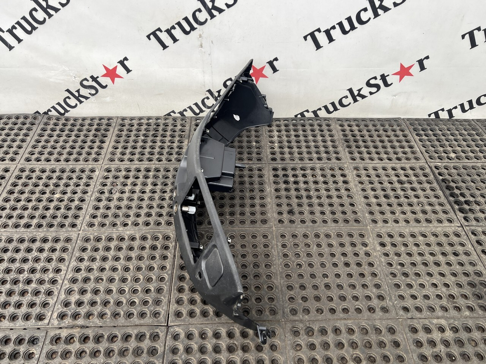 Накладка торпедо 2023г