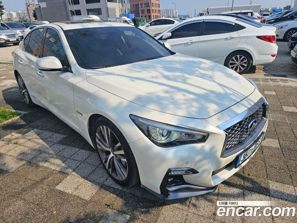 Infiniti Q50 3.5 Hybrid 에센스 (11.2019)