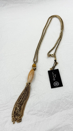 Сотуар с бежевым кораллом и кисточкой, оттенок золото антик