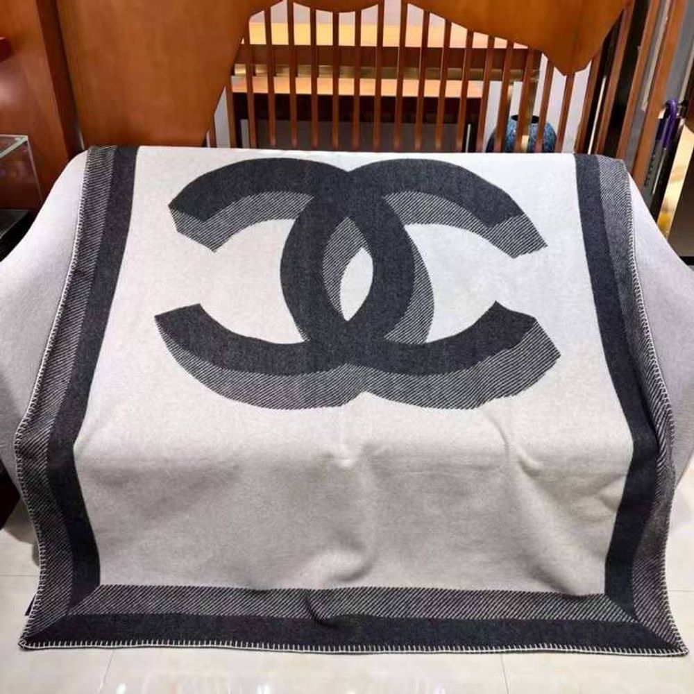 Колье CHANEL