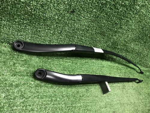 Поводок дворника Hyundai Santa Fe 4 TM (2018-2024)