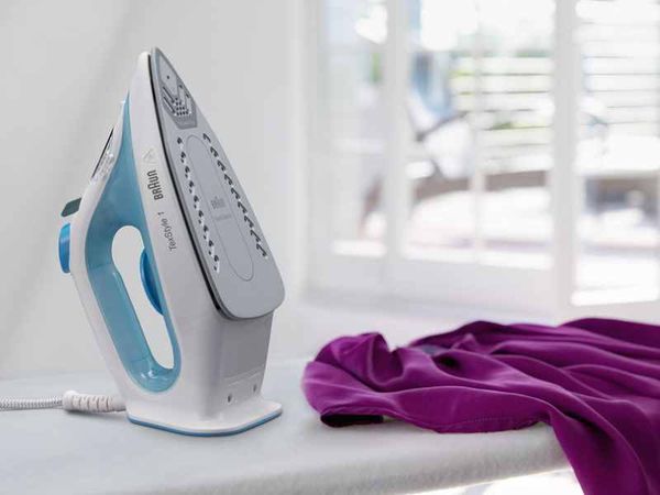 Утюг Braun TexStyle 1 SI1050BL