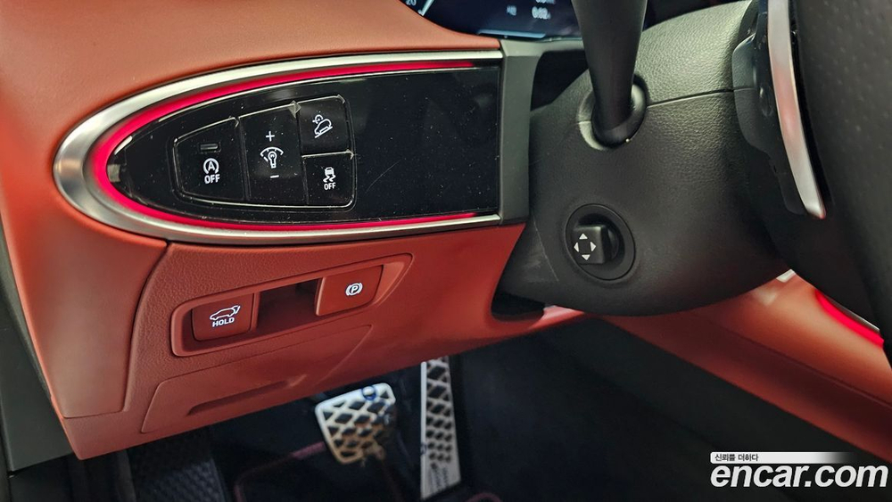 Genesis GV70 2.5T Бензин 2WD (04.2022)