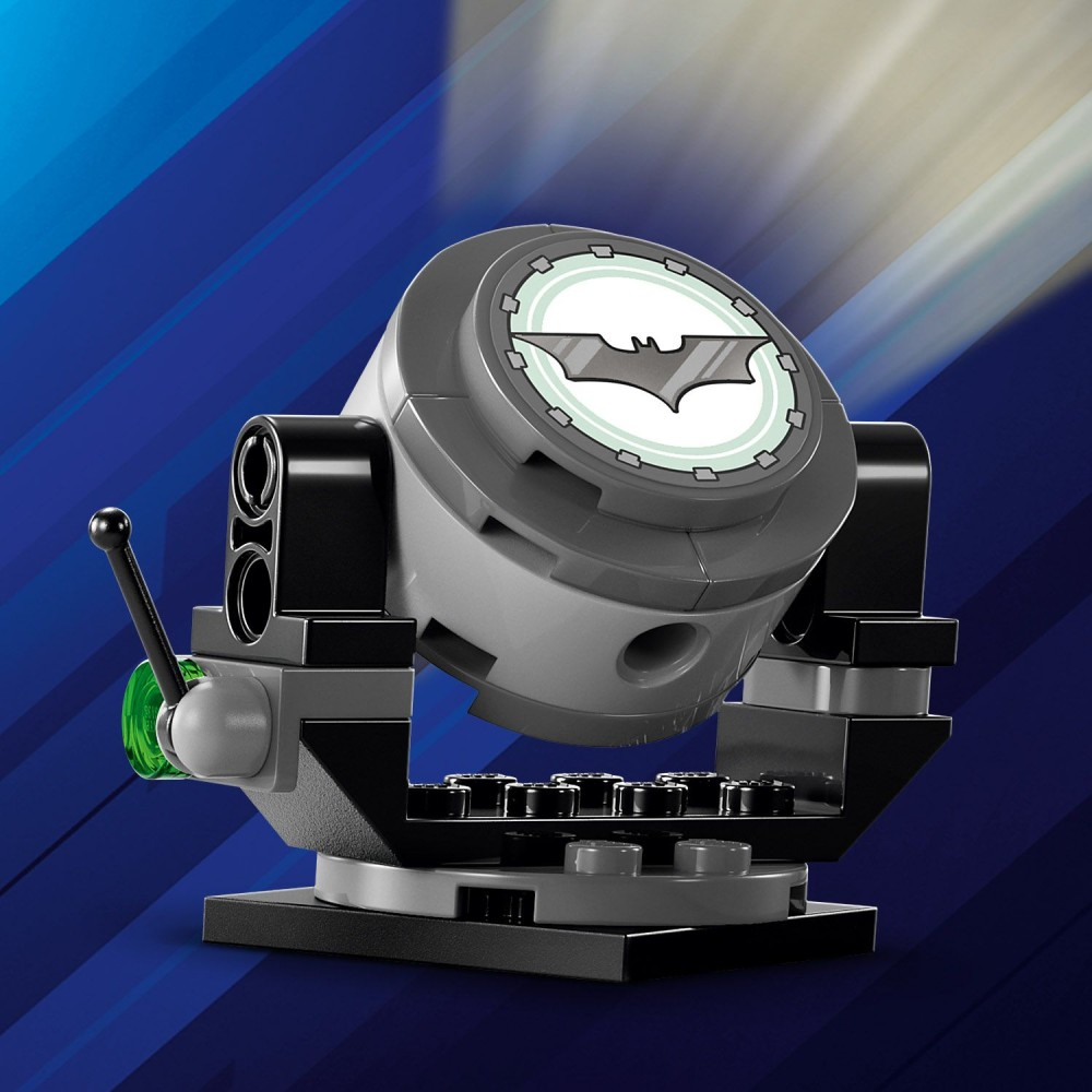 LEGO DC Comics Super Heroes - Бэтмобиль Бэтмена против Двух Лиц и Джокера 76303