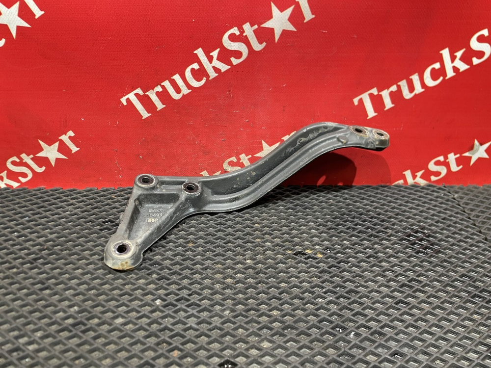 Кронштейн опоры двигателя 2019г