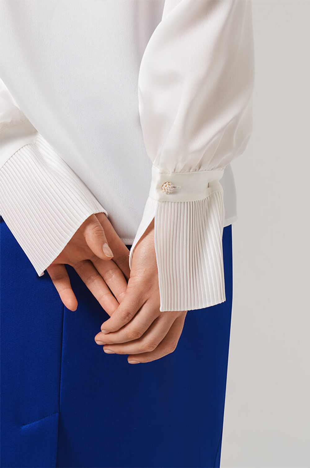 23101 Блузка женская (молочный)