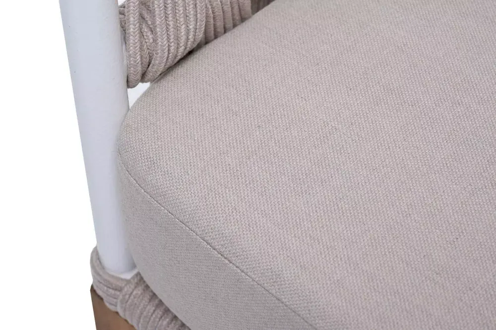 "Диего" кресло плетеное из роупа, основание дуб, каркас алюминий светло-серый (RAL7035) муар, роуп бежевый круглый, ткань бежевая 052