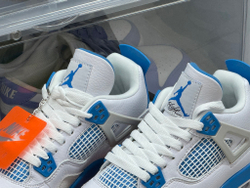 Air Jordan 4 Retro Military Blue