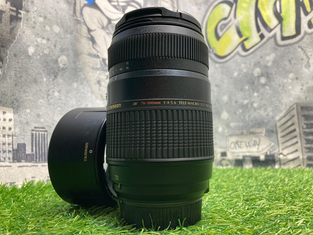 Tamron AF 70-300mm 4-5.6 Di LD Macro Nikon