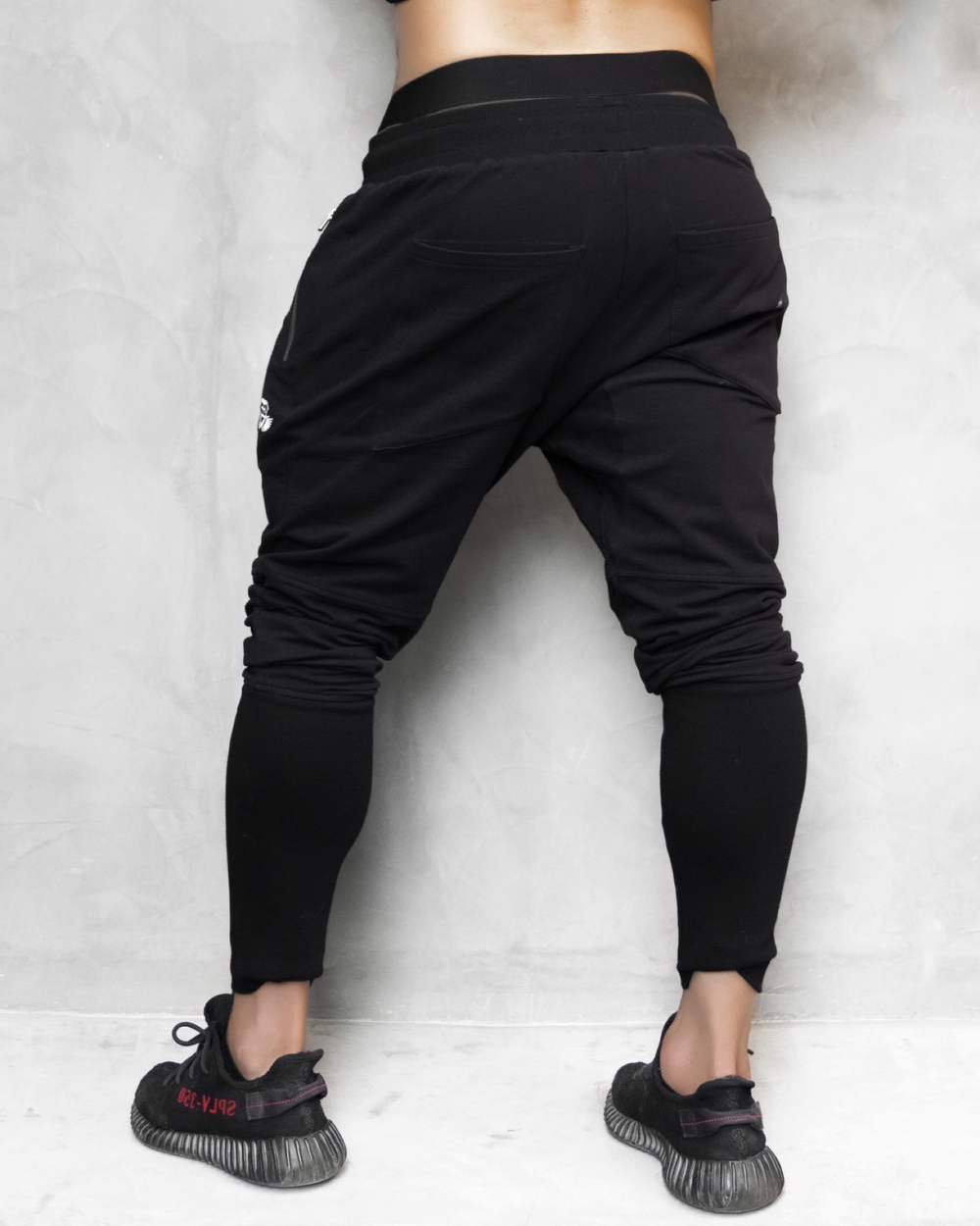 Штаны BODY ENGINEERS Tulum Jogger Black