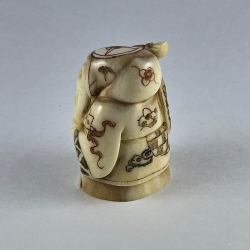 Статуэтка нэцкэ Фукурокудзю с волшебным посохом