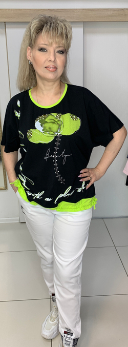 Черный блузон с зеленым принтом