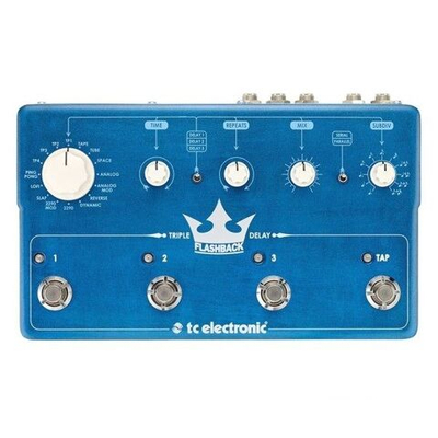 TC Electronic FLASHBACK TRIPLE DELAY Напольная педаль эффекта задержки, цифровая, корпус металл, цвет черный, три независимых задержки