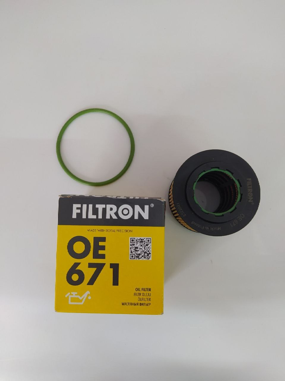 Фильтр масляный Filtron OE671