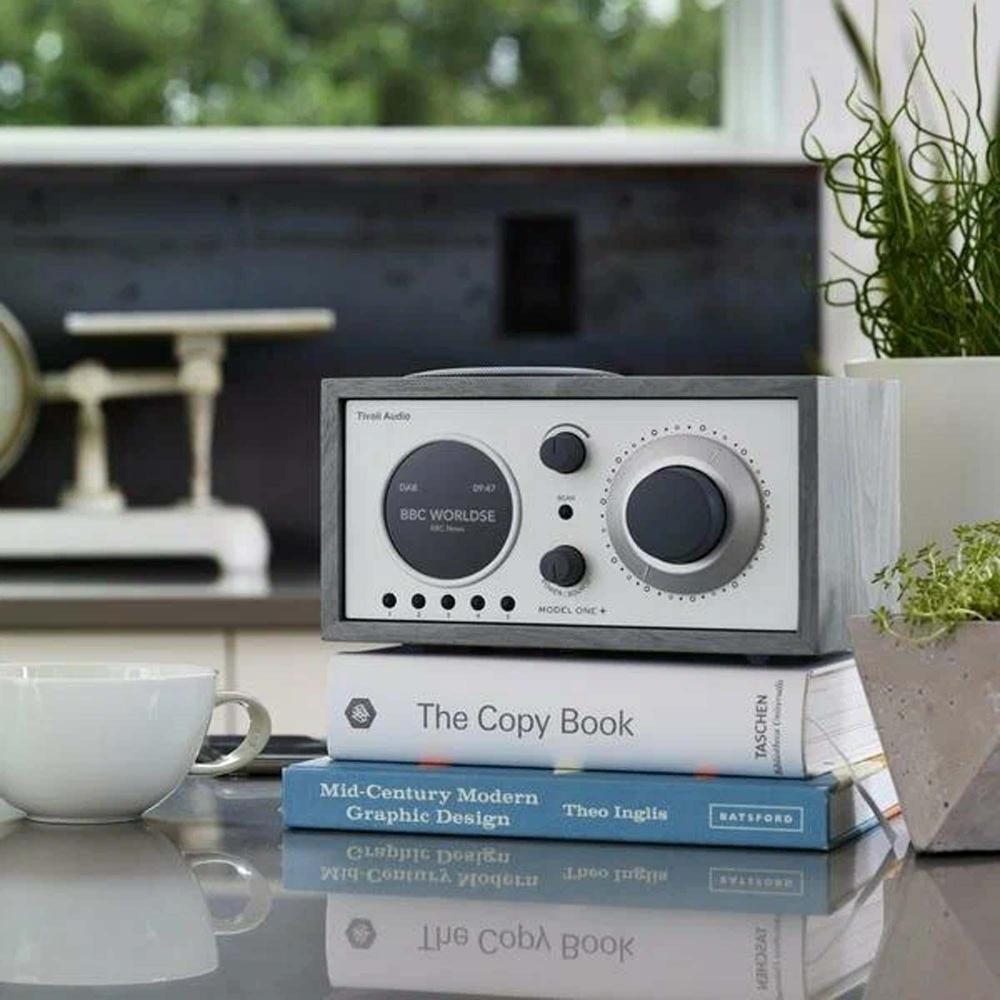 Tivoli Model One+ Серый/Белый [Grey/White] — радиоприемник с часами