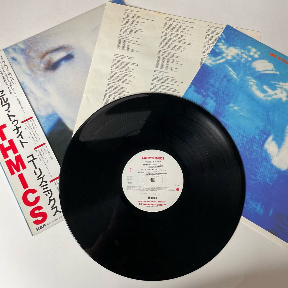Винтажная виниловая пластинка LP Eurythmics Be Yourself Tonight (Japan 1985) (Obi) Sisters Are Doing It For Themselves