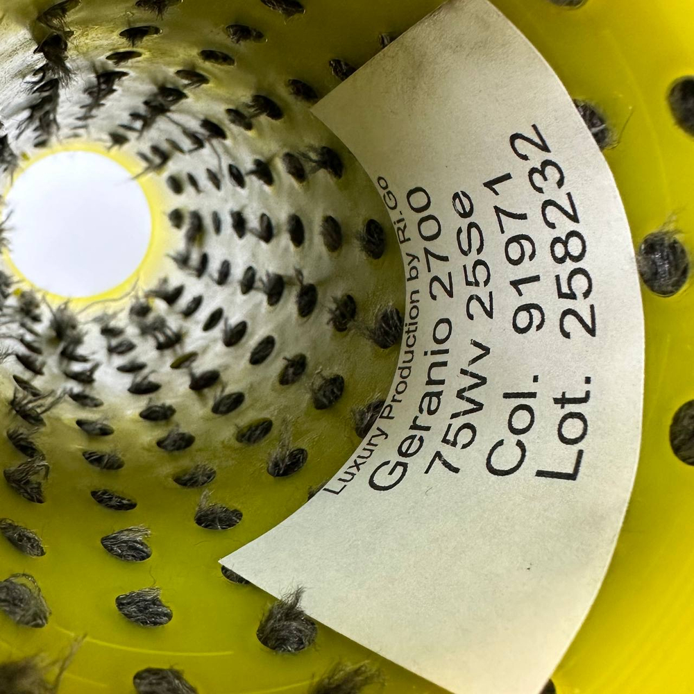 GERANIO - Luxury Production by Ri.Go; 75% меринос, 25% шелк; 270м/100гр; col. 91971, цвет: графит; S503