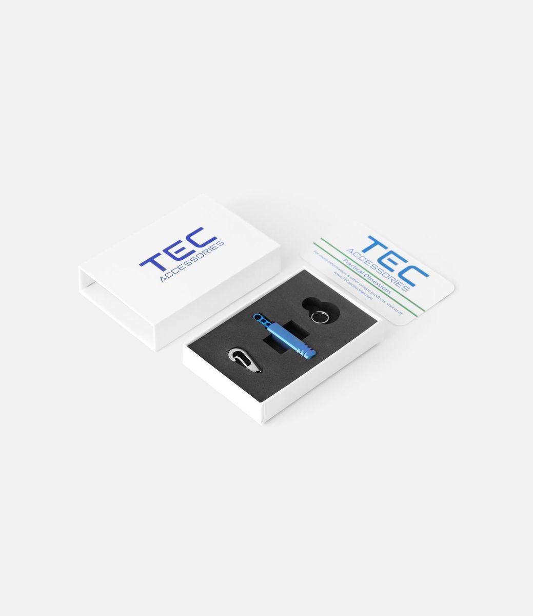 TEC Pixel Ti Blue Raspberry — мини-фонарик из титана