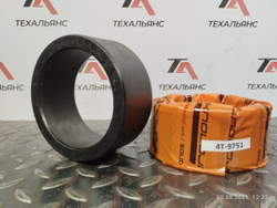 Втулка 4T-9751