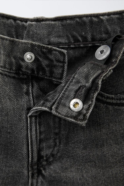 ZARA ДЖИНСОВЫЕ ШОРТЫ, СЕРЫЙ