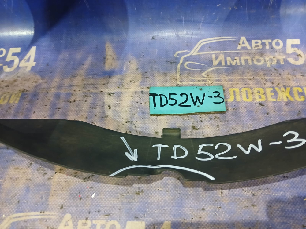 Диффузор радиатора двигателя SUZUKI ESCUDO 2000