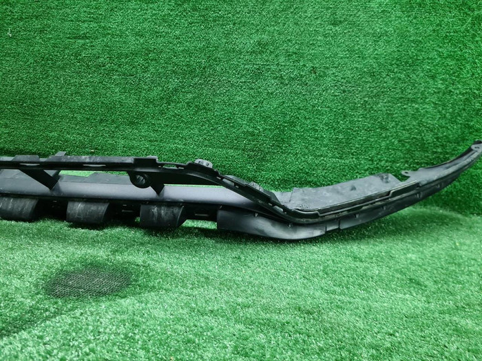 Юбка переднего бампера Mercedes GLC X253 19-22 AMG