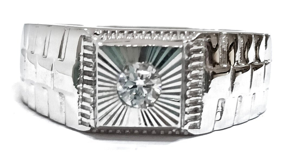 Ювелирное мужское кольцо из серебра 925 пробы с фианитом,размер 20