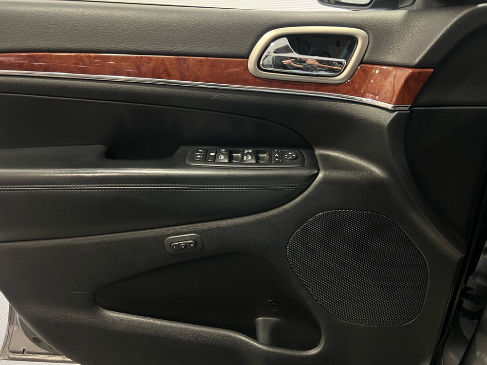 Jeep Grand Cherokee, 2011 год