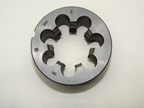 Плашка М42х4,5 (основной шаг) 6h d=75мм