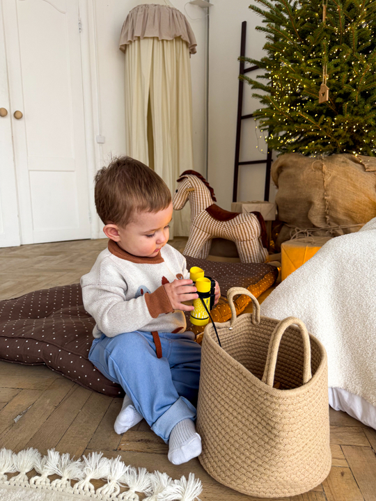 Джинсы облегченные голубые