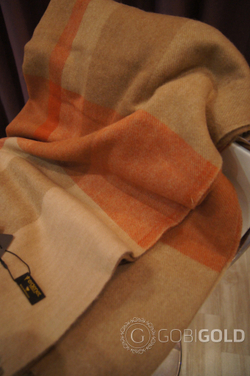 Плед из 100% верблюжьей шерсти 150x200 см. (ERDENET) арт. 154А - камел-оранжевый