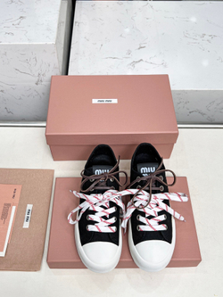 Miu Miu Sneakers