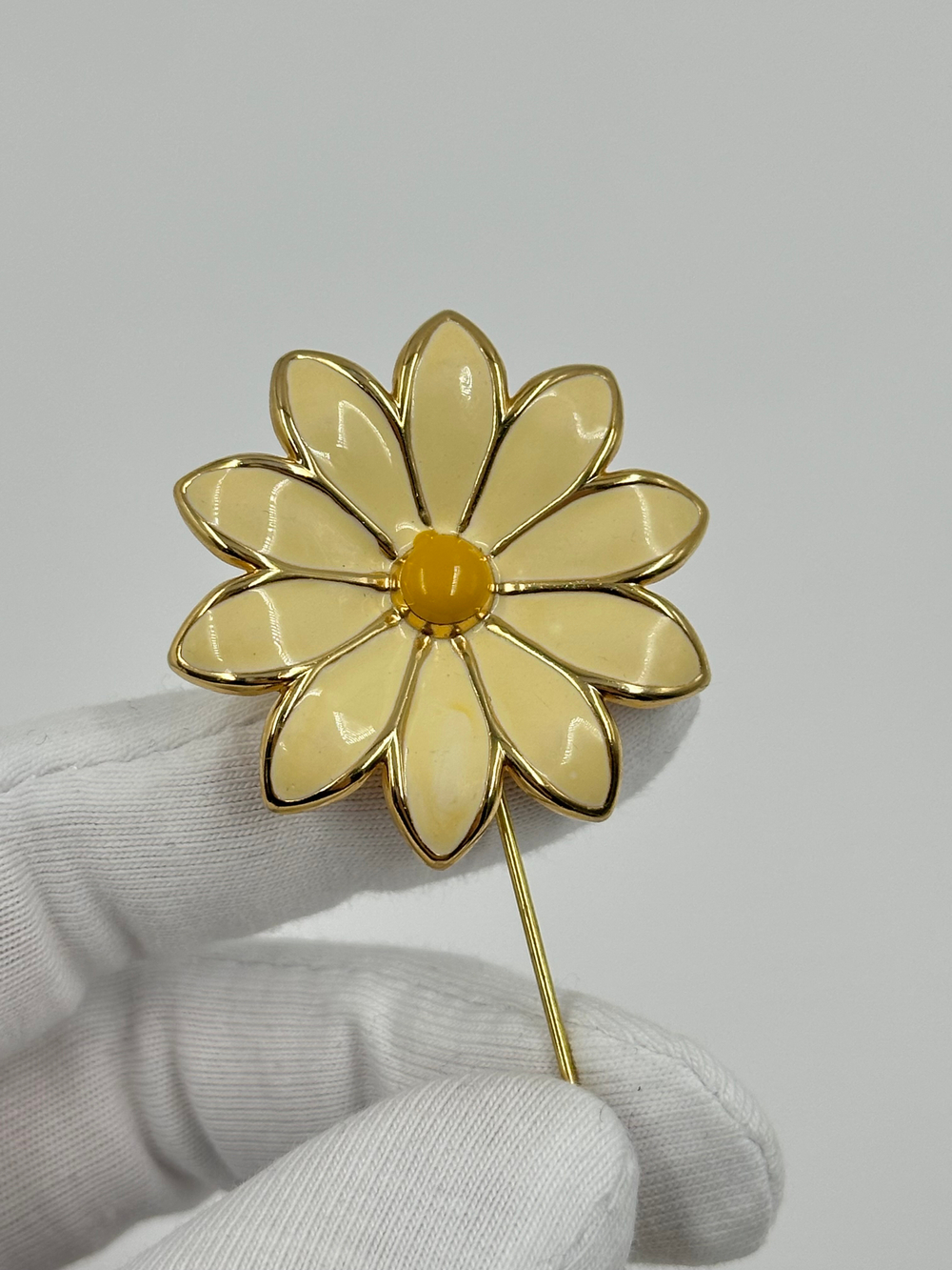 Брошь булавка Ромашка