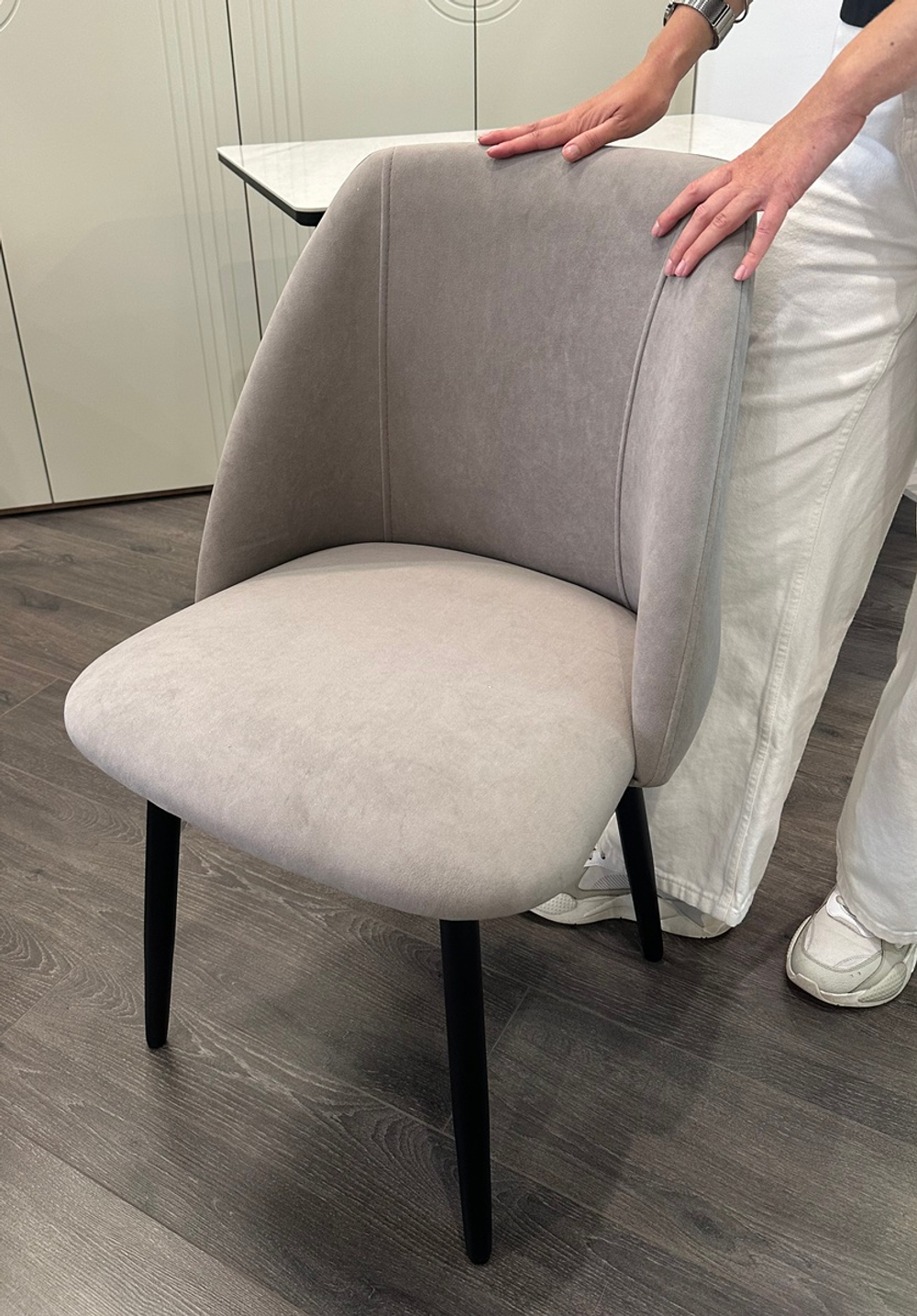 Стул М-City DISAUR Пьер Marseille-16 Капучино, Велюр, Черный каркас