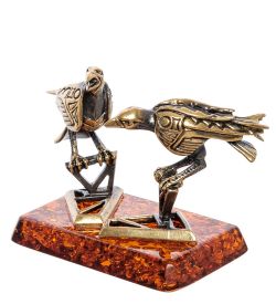 Народные промыслы AM-2246 Фигурка «Вороны Готика» (латунь, янтарь)