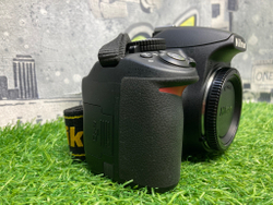 Nikon D3100 3.500 кадров