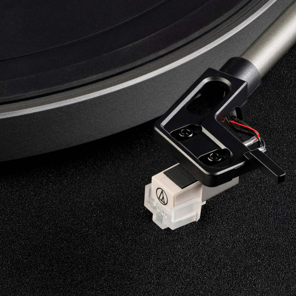 Виниловый проигрыватель Phaze Audio Diana Valkyrian Red