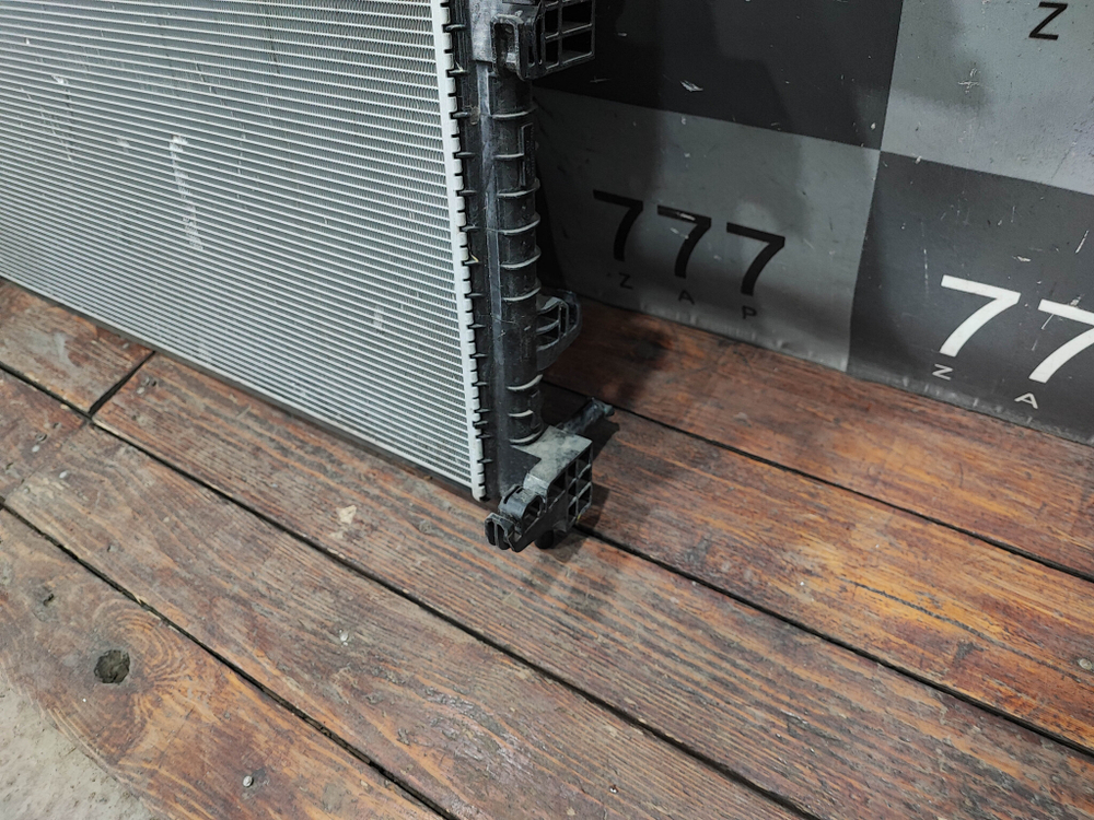 Радиатор двигателя основной Haval F7 2 24-нв Б/У Оригинал 1301170XGW01A