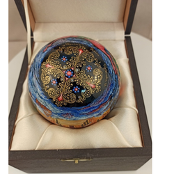 Шар новогодний с круговой росписью Палех "Зимняя тройка" в футляре