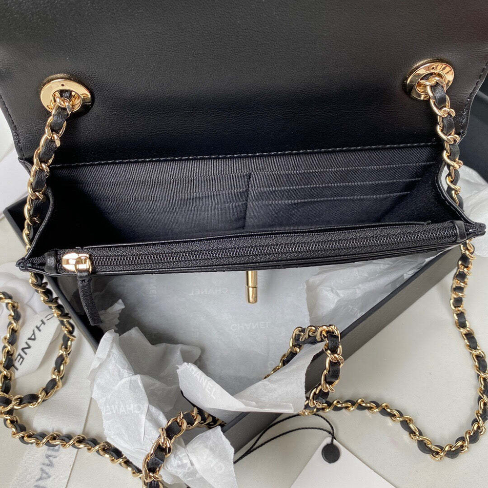 Chanel Woc