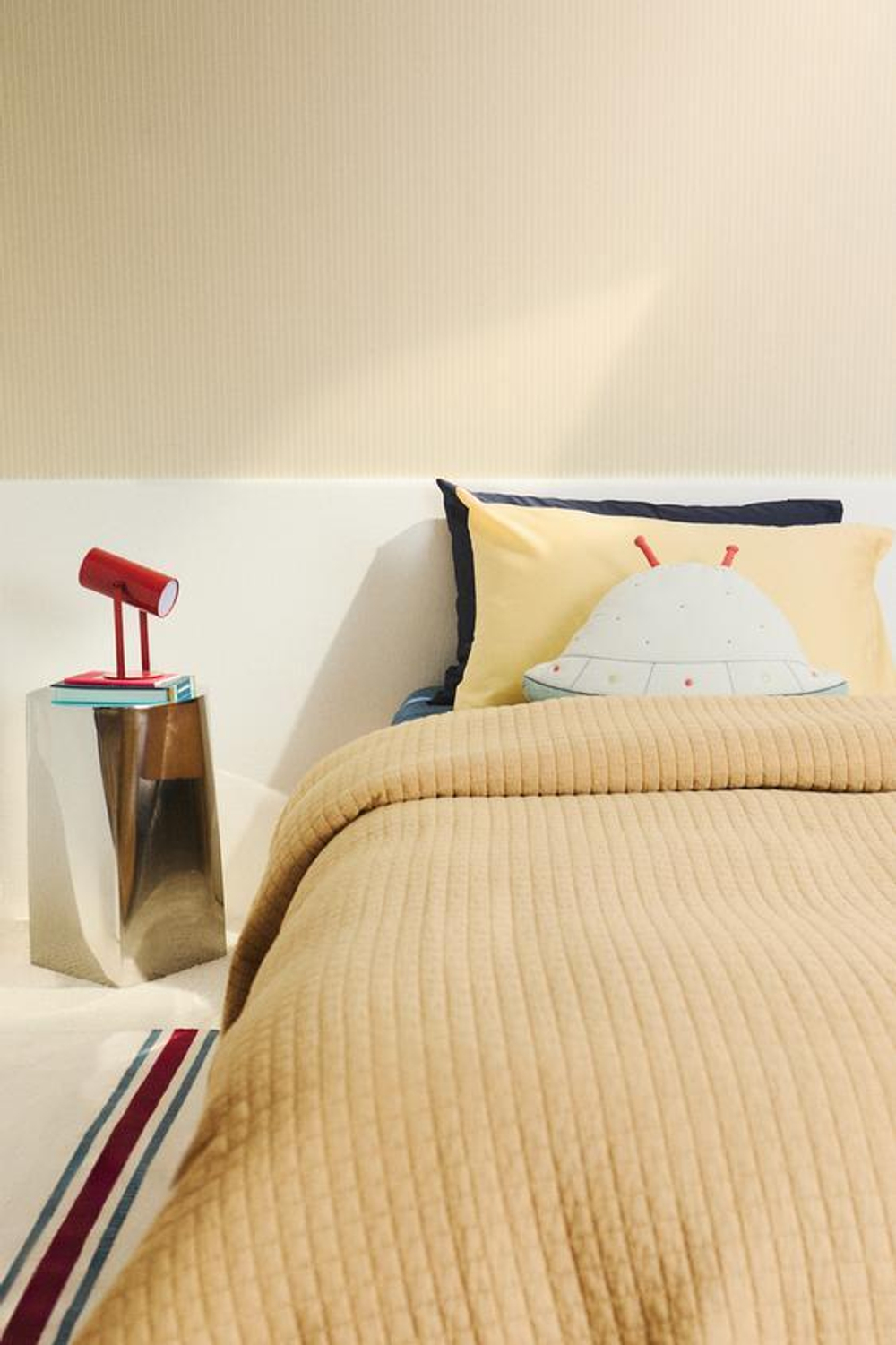 ZARA HOME ДЕТСКОЕ СТЕГАНОЕ КВАДРАТНОЕ ОДЕЯЛО, ГОРЧИЧНО-ЖЕЛТЫЙ