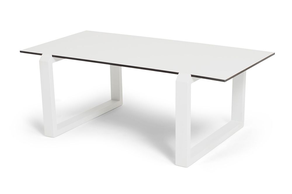 "Варадеро" журнальный стол из HPL 110х60 H43, каркас алюминий белый муар, цвет столешницы "молочный"