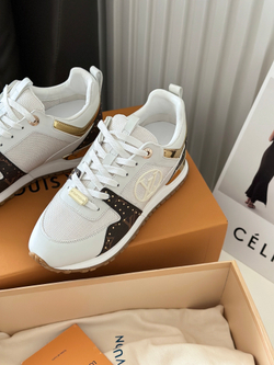 Louis Vuitton Run Away Trainer