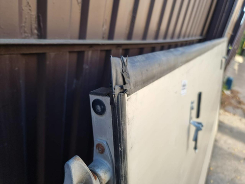 Створка прицепа левая Wielton 266 см