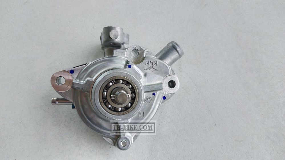 19200-KWN-901. PUMP ASSY., WATER. HONDA