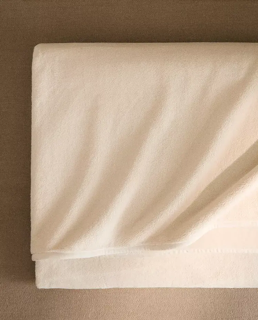 ZARA HOME ПЛЕД ИЗ ФЛИСА, ЭКРЮ